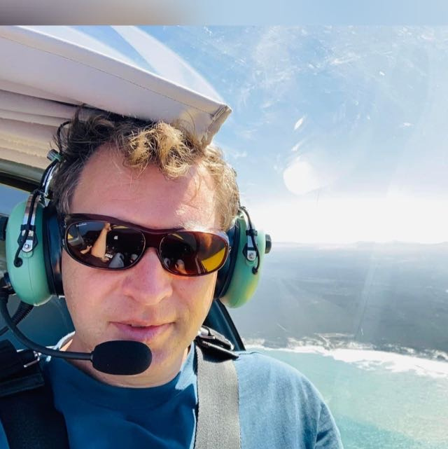 Adrian de Kock professional background image